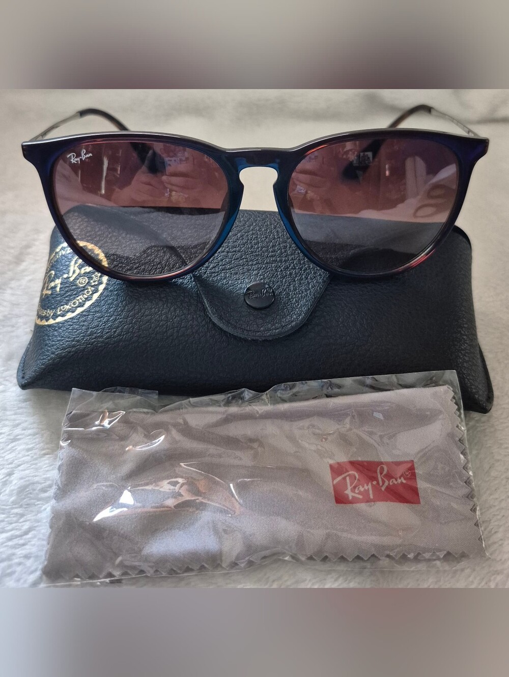 Sunglass